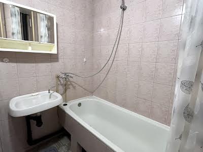 квартира за адресою Харківське шосе, 56