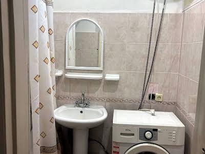 квартира за адресою Металургів просп., 25