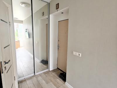 квартира за адресою Берегова вул., 3