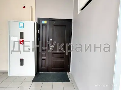 комерційна за адресою Юрія Шумського вул., 1-а