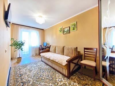 квартира за адресою Вадима Жукова вул. (Бєляєва), 10