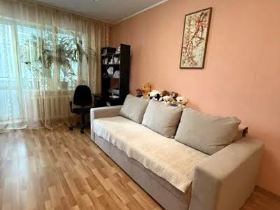 квартира за адресою Озерна вул., 14