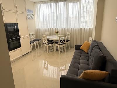 квартира за адресою Саперно-Слобідська вул., 24
