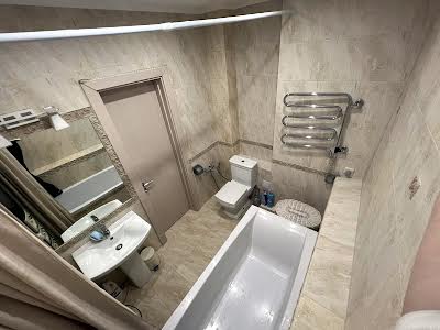 квартира за адресою Левітана вул., 3