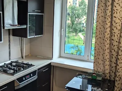 квартира за адресою Володимира Сосюри вул., 4