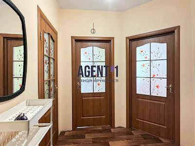 квартира за адресою Миру вул., 15