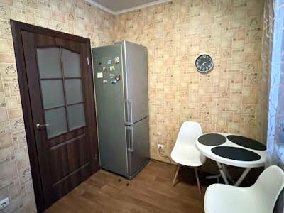 квартира за адресою Софії Русової вул., 3