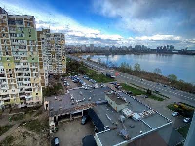 квартира за адресою Вишняківська вул., 4