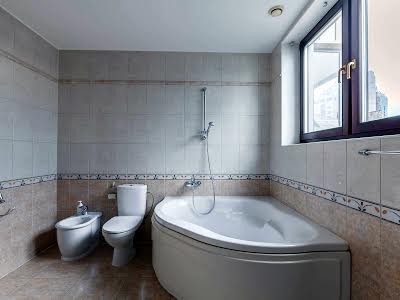 квартира за адресою Кропивницького вул., 10