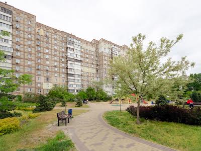 квартира за адресою Оноре де Бальзака вул., 57