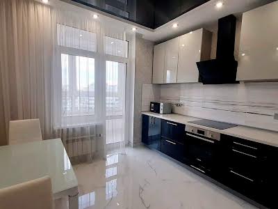 квартира за адресою Драгоманова вул., 10