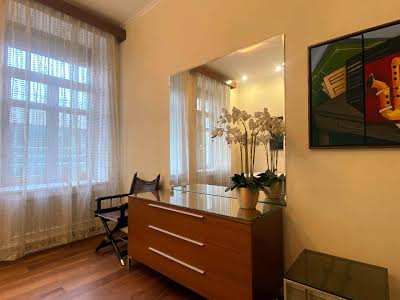 квартира за адресою Січових Стрільців вул. (Артема), 10