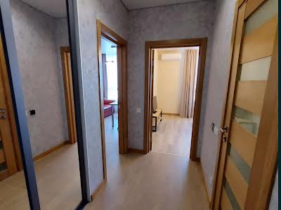квартира за адресою Митрополита Василя Липківського вул. (Урицького), 38