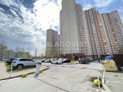 квартира за адресою Григоренка Петра просп., 14