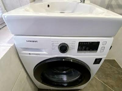 квартира за адресою Олександра Кошиця вул. (Караваєва), 3