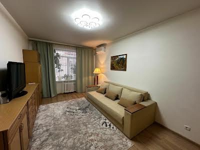 квартира за адресою Івана Світличного вул. (Петровського), 6