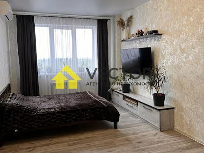 квартира по адресу Кременчуцька ул., 54б
