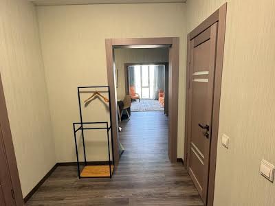 квартира за адресою Михайла Максимовича вул. (Онуфрія Трутенка), 28-Е