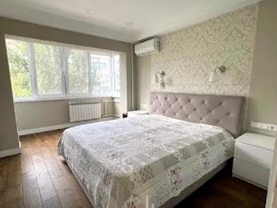 квартира за адресою Русанівський бульв., 5