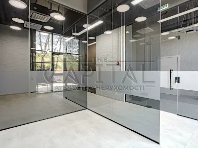 комерційна за адресою Любомира Гузара просп. (Космонавта Комарова), 9Б