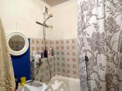 квартира за адресою Автозаводська вул., 93