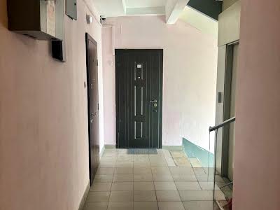 квартира по адресу Печерский спуск, 8
