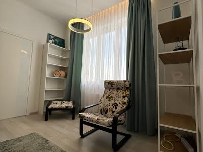 квартира за адресою Кирило-Мефодіївська вул., 2