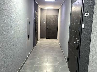 квартира за адресою Святослава Хороброго вул., 11Б