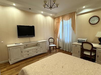 квартира по адресу Боричів Тік ул., 30