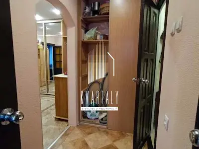 квартира за адресою Академіка Глушкова просп., 45