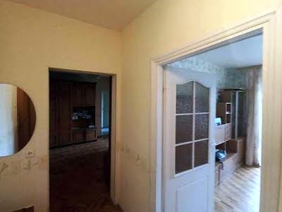квартира по адресу Ревуцкого ул., 13