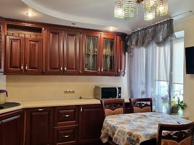 квартира за адресою Київ, Стадіонна вул., 6-А
