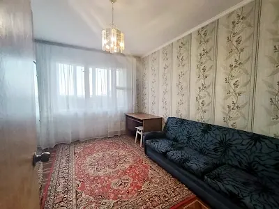 квартира за адресою Квітневий пров., 8