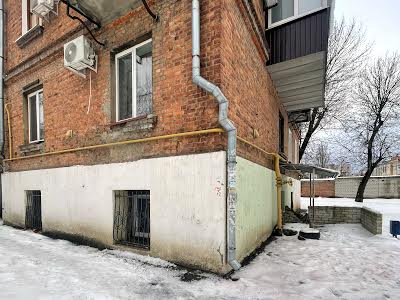 коммерческая по адресу Клочковская ул., 226Б