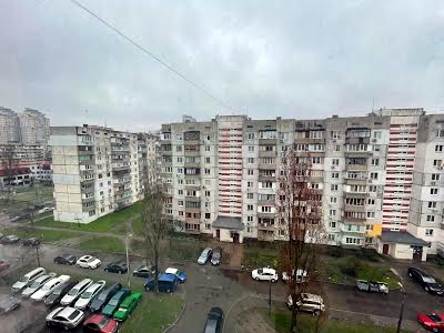 квартира за адресою Київ, Приозерна вул., 8б