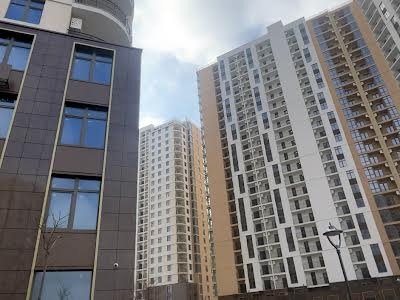 квартира за адресою Краснова вул., 3