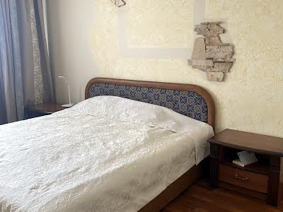 квартира за адресою Дніпровська набережна вул., 19