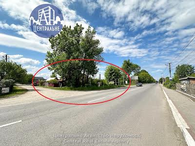 комерційна за адресою Садова, 2А