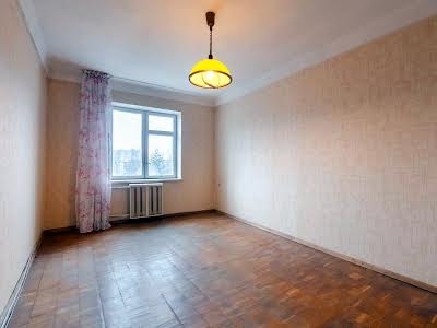 квартира за адресою Мілютенка вул., 15-А