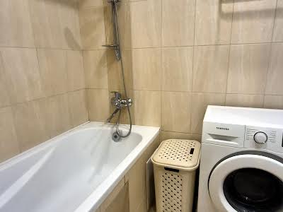 квартира за адресою Г Крут, 42