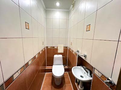 квартира по адресу Защитников Украины ул., 5