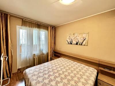 квартира по адресу Евгения Чикаленко ул., 50/1