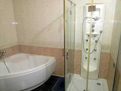 комерційна за адресою Грецька вул., 25