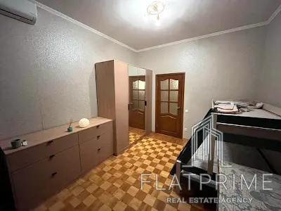 квартира за адресою Лондонська вул. (Пітерська), 14
