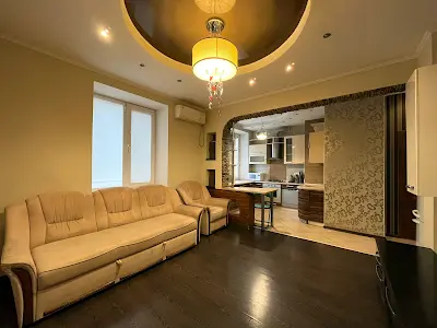 квартира за адресою Ракітіна, 13