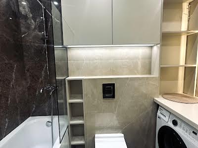 квартира за адресою Залізнична вул., 9