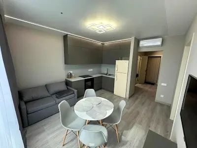 квартира за адресою Літературна вул., 10