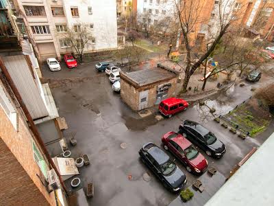 квартира за адресою Костянтинівська вул., 63/12