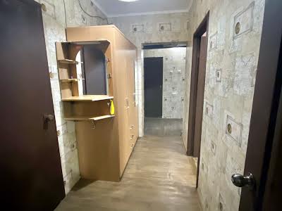квартира за адресою Срібнокільська вул., 8-А