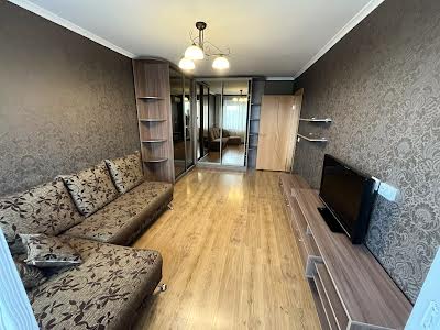 квартира за адресою Набережна Перемоги вул., 130